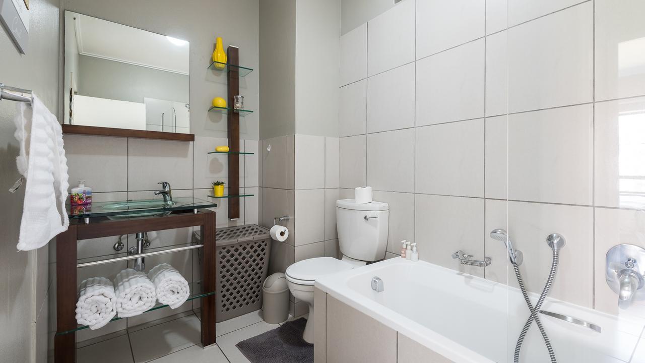 Jozistay @ Jackal Creek Apartments 루드푸르트 외부 사진