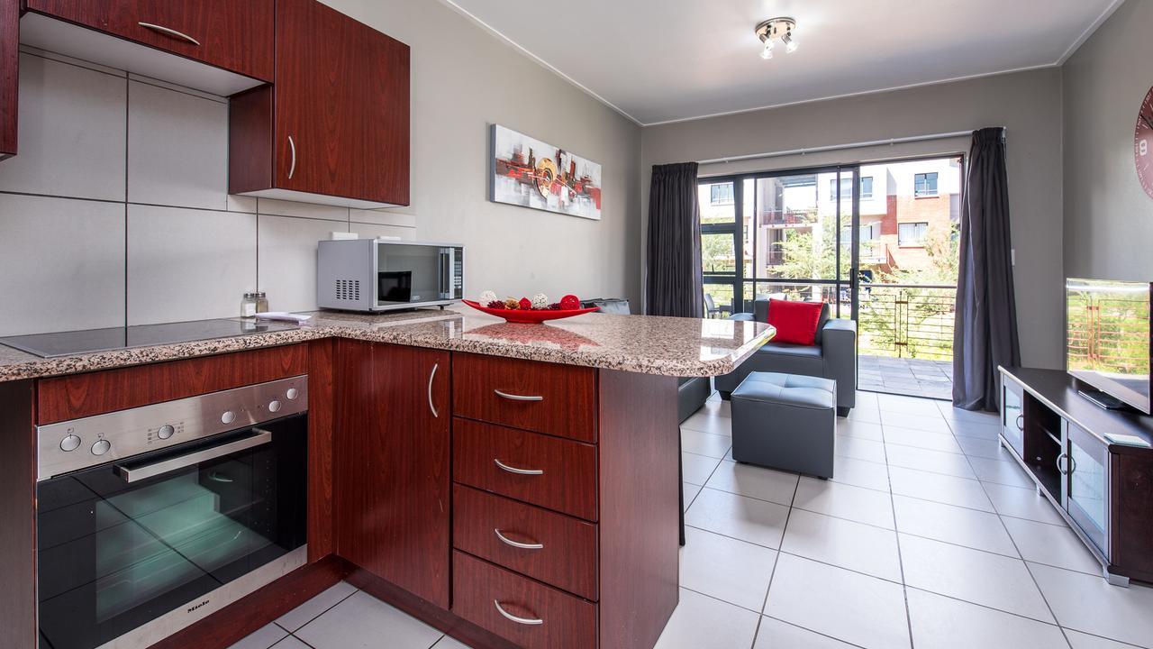 Jozistay @ Jackal Creek Apartments 루드푸르트 객실 사진
